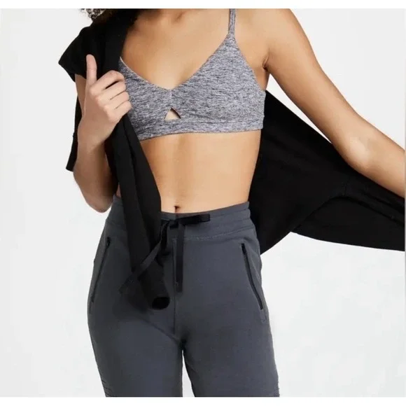 Alo Yoga Alosoft Lounge Sports Bra Heather Grey Sz L V-Neck Bralette Gym - Picture 4 of 15